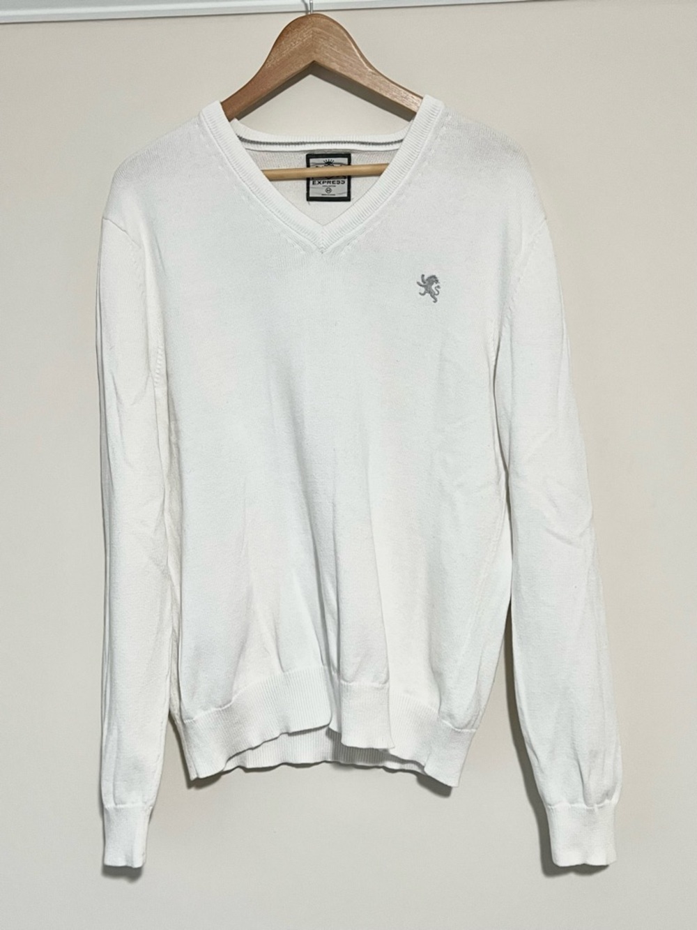 Express Men’s White V-Neck Sweater with Embroidered Silver Logo